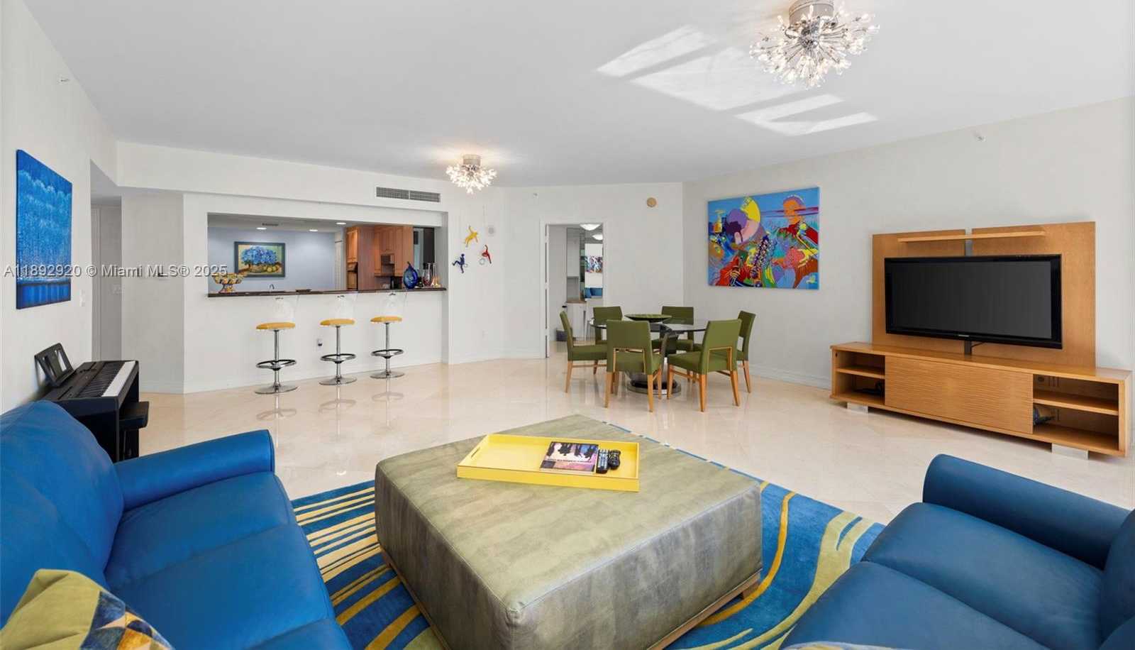 Small Image of Surfside Number 15