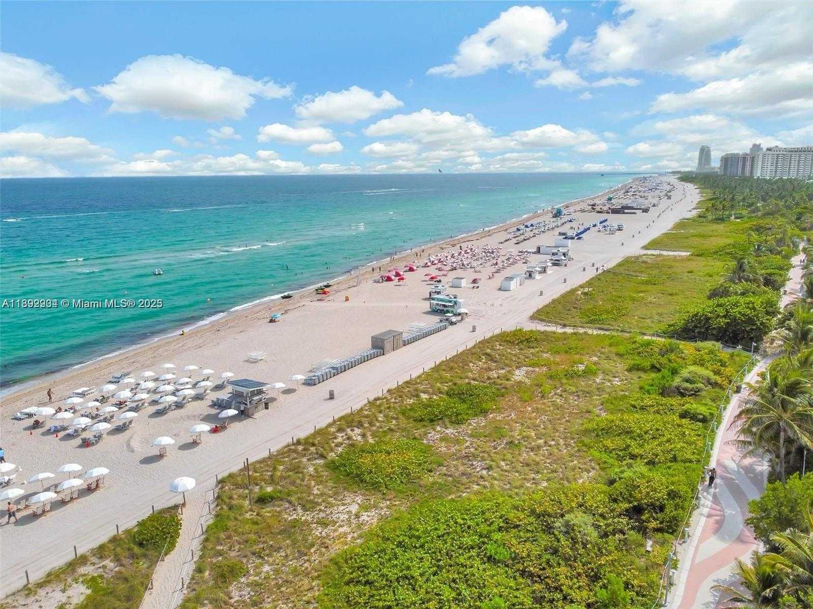 Small Image of 2301 COLLINS AVE #425, Miami Beach Number 4