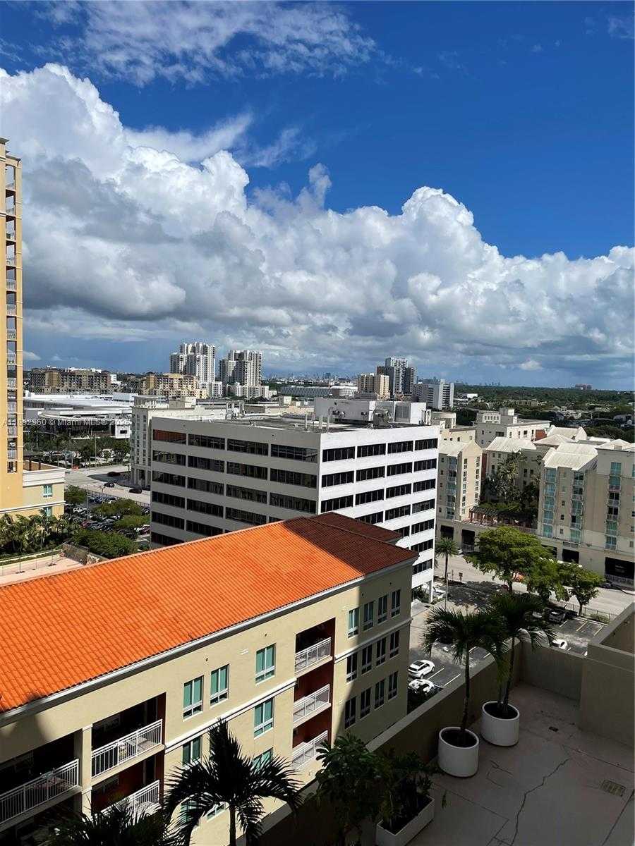 Small Image of 9066 SOUTH WEST 73RD CT #1009, Miami Number 29