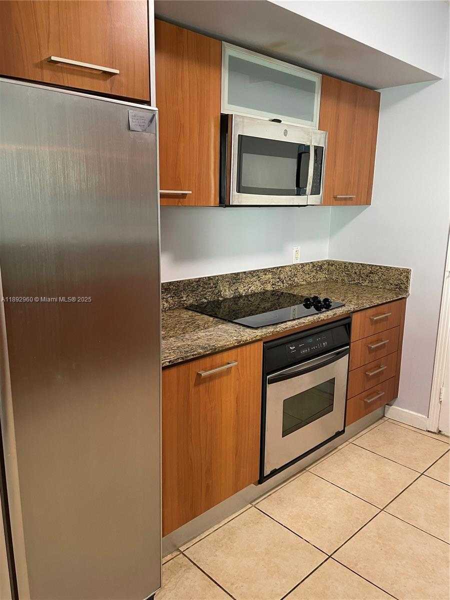 Small Image of 9066 SOUTH WEST 73RD CT #1009, Miami Number 6