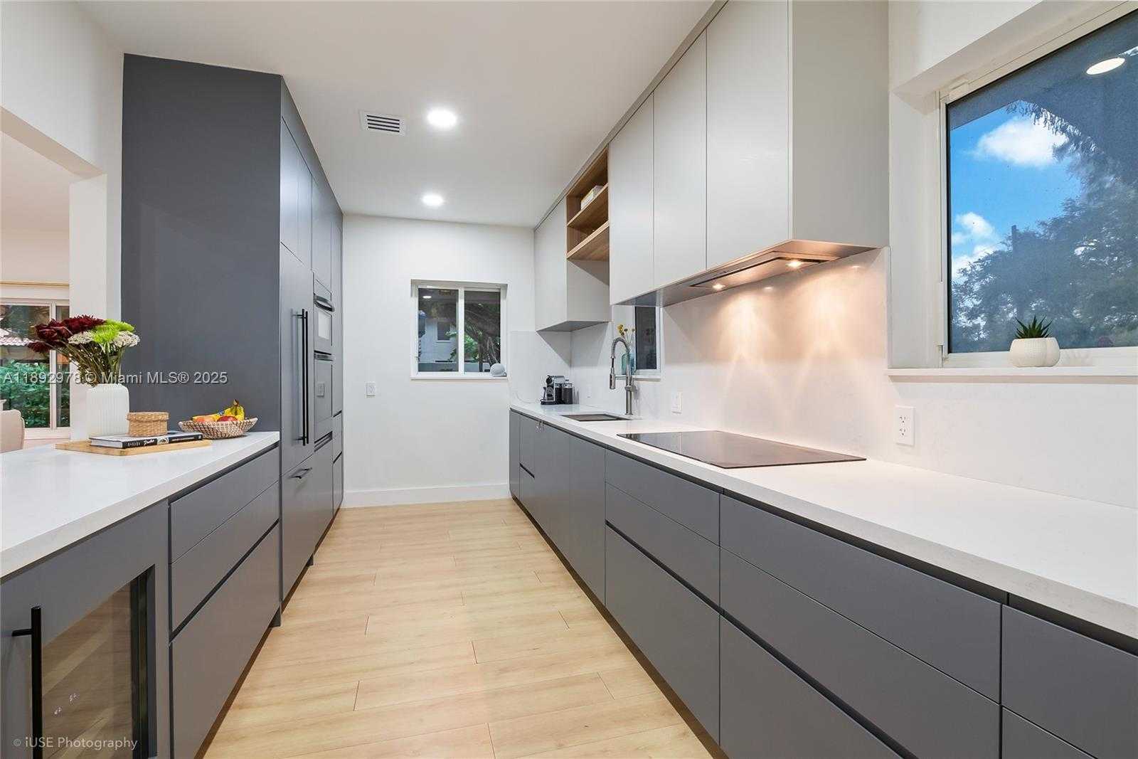 Small Image of 5101 MAGGIORE ST #5101, Coral Gables Number 10