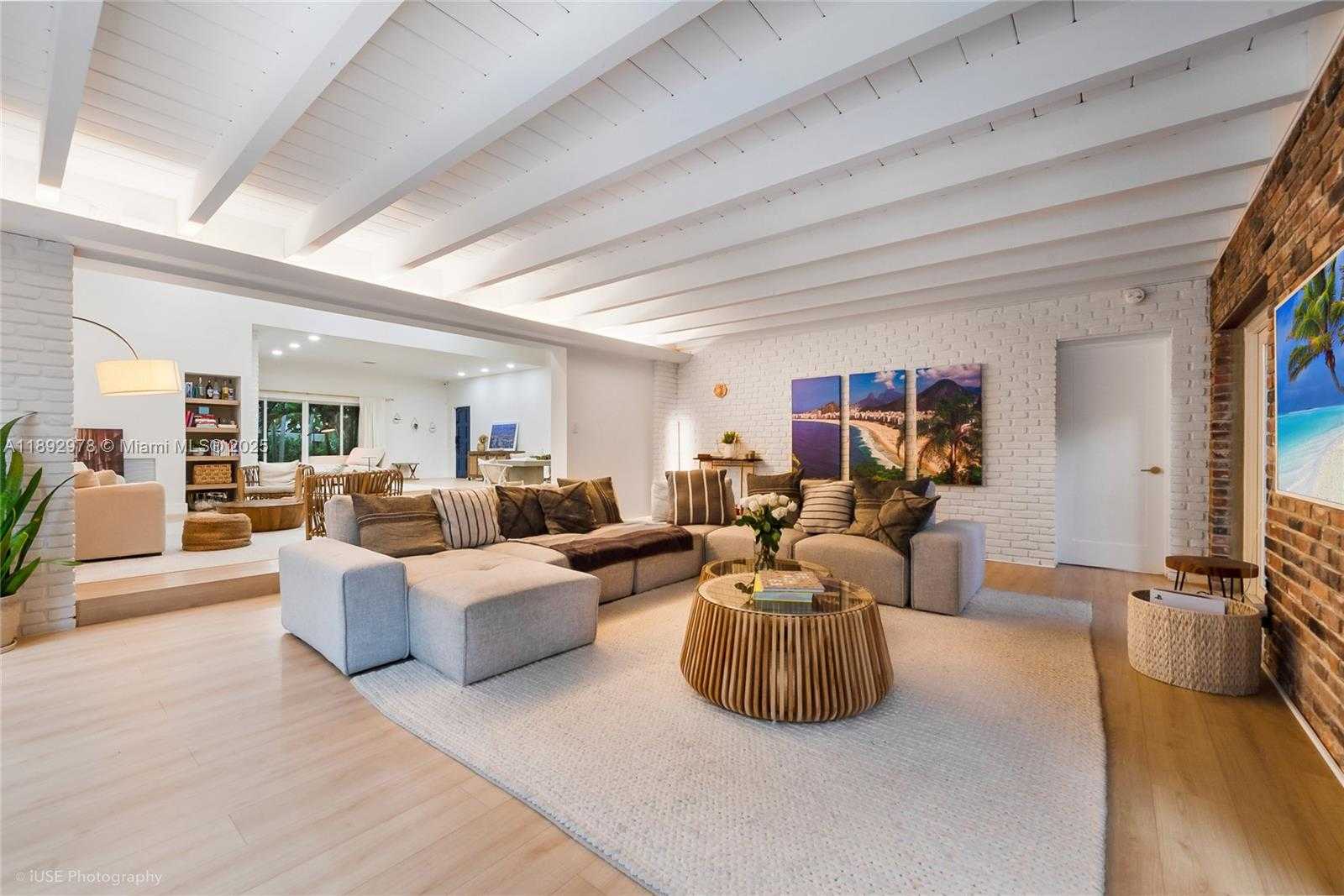 Small Image of 5101 MAGGIORE ST #5101, Coral Gables Number 11