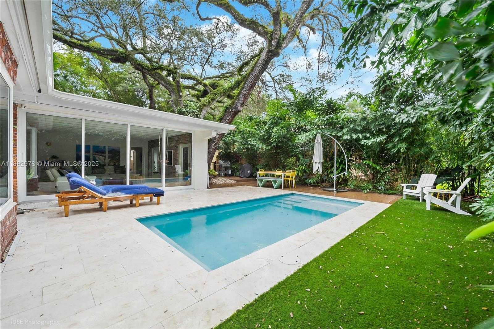 Small Image of 5101 MAGGIORE ST #5101, Coral Gables Number 24