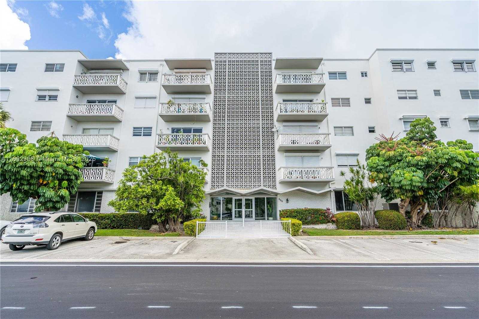 Small Image of 9700 EAST BAY HARBOR DR #305, Bay Harbor Islands Number 2