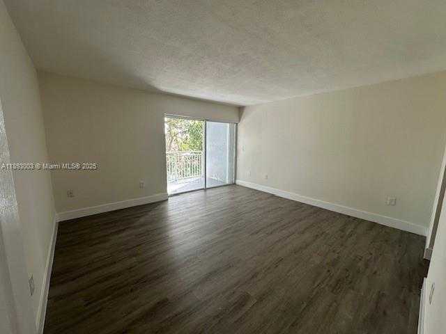 Small Image of 9375 FONTAINEBLEAU BLVD #L416, Miami Number 13