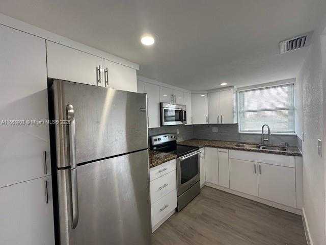 Small Image of 9375 FONTAINEBLEAU BLVD #L416, Miami Number 5