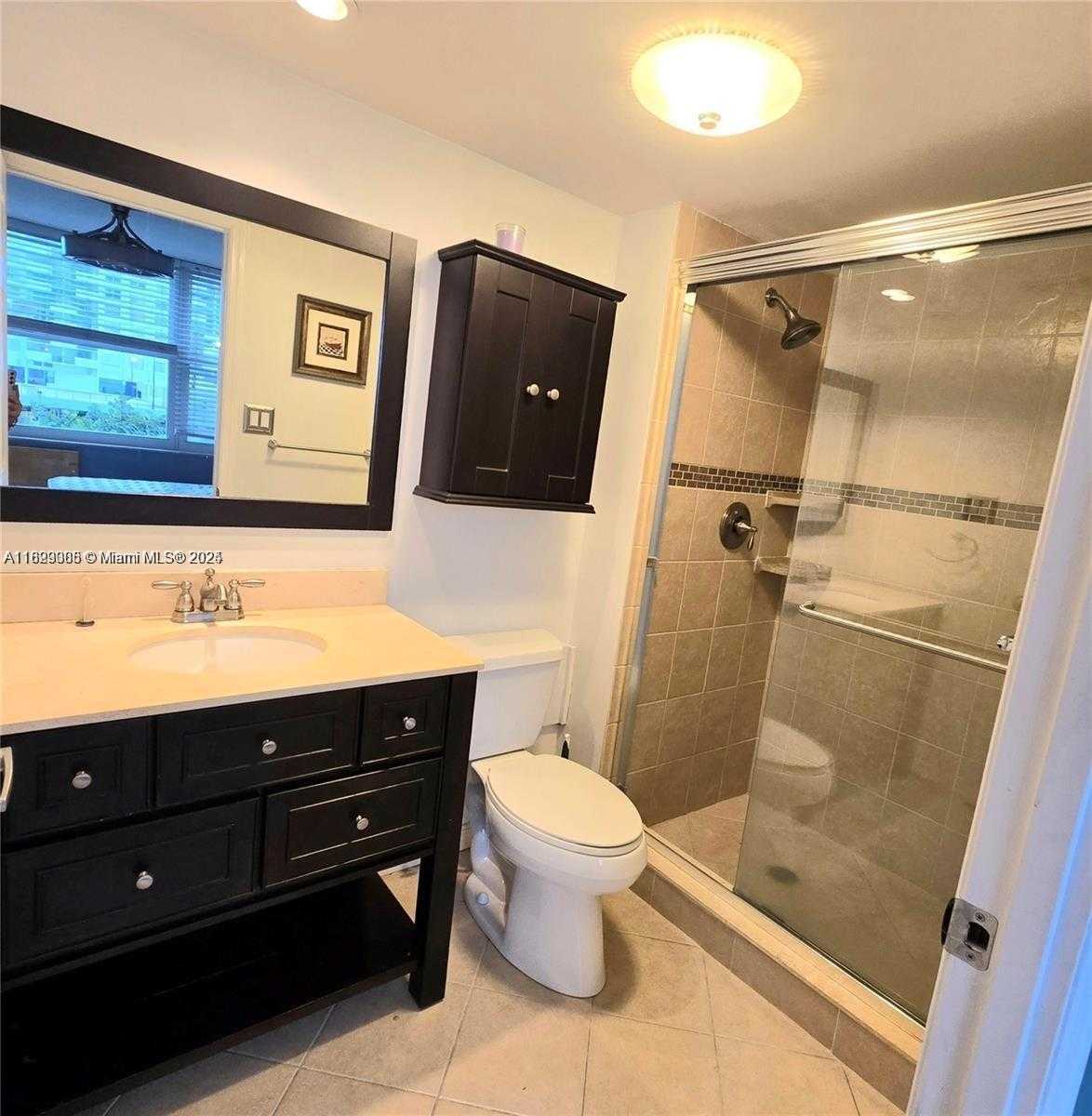 Small Image of 18071 BISCAYNE BLVD #302, Aventura Number 10