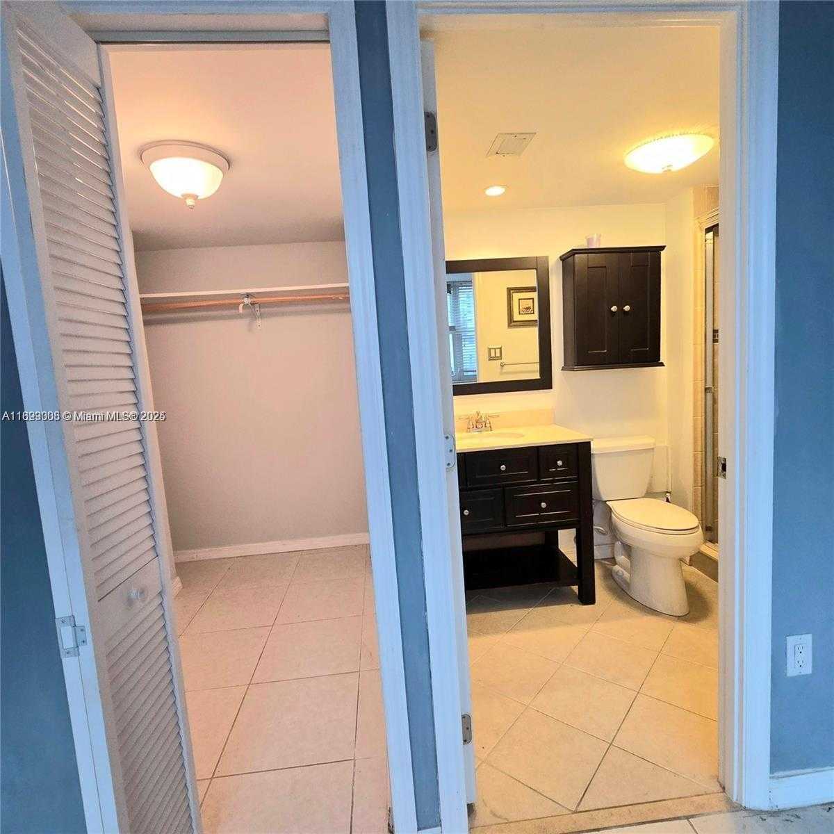 Small Image of 18071 BISCAYNE BLVD #302, Aventura Number 20