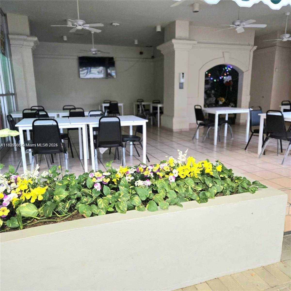 Small Image of 18071 BISCAYNE BLVD #302, Aventura Number 22