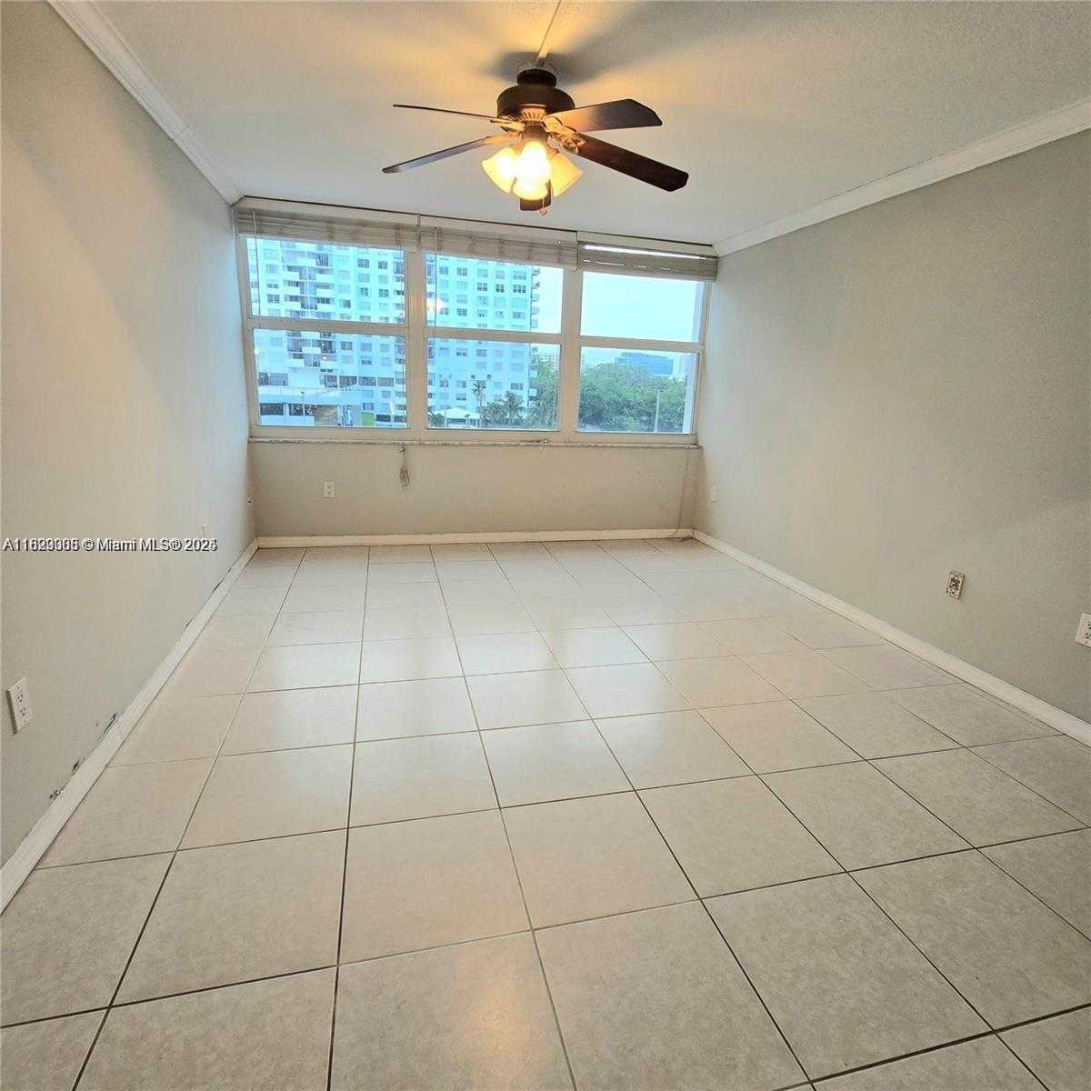 Small Image of 18071 BISCAYNE BLVD #302, Aventura Number 39