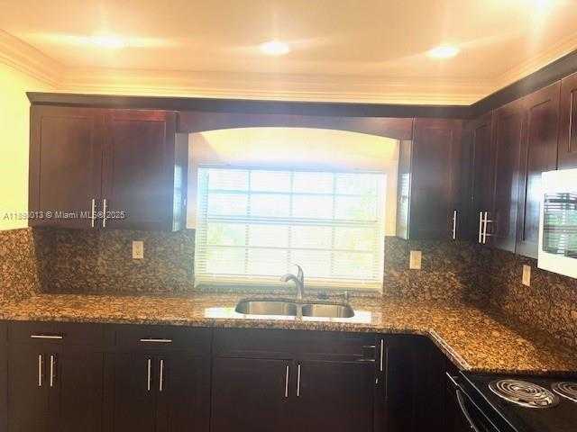 Small Image of 8831 NORTH WEST 10TH ST, Pembroke Pines Number 15