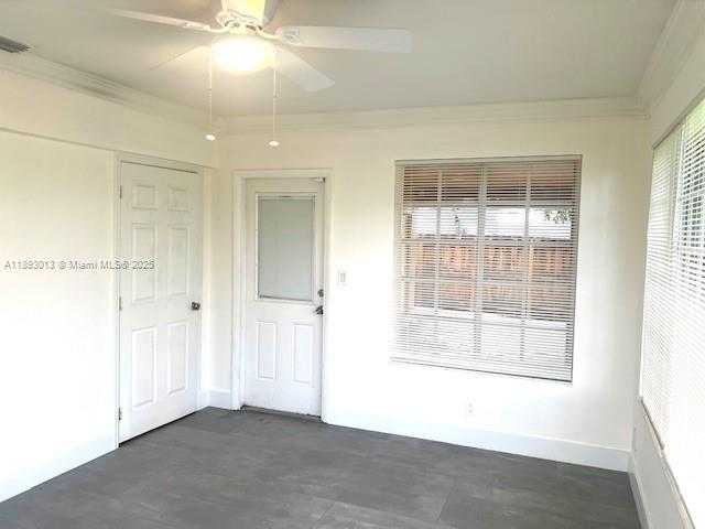 Small Image of 8831 NORTH WEST 10TH ST, Pembroke Pines Number 24