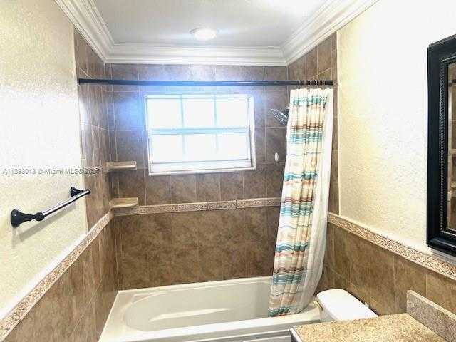 Small Image of 8831 NORTH WEST 10TH ST, Pembroke Pines Number 36