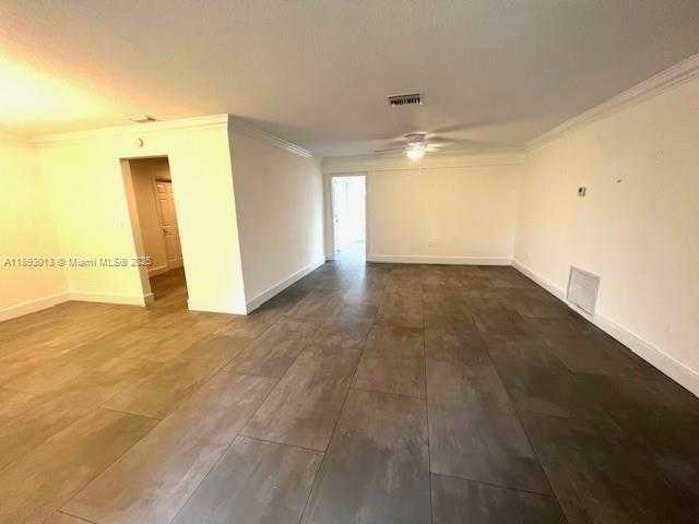 Small Image of 8831 NORTH WEST 10TH ST, Pembroke Pines Number 6