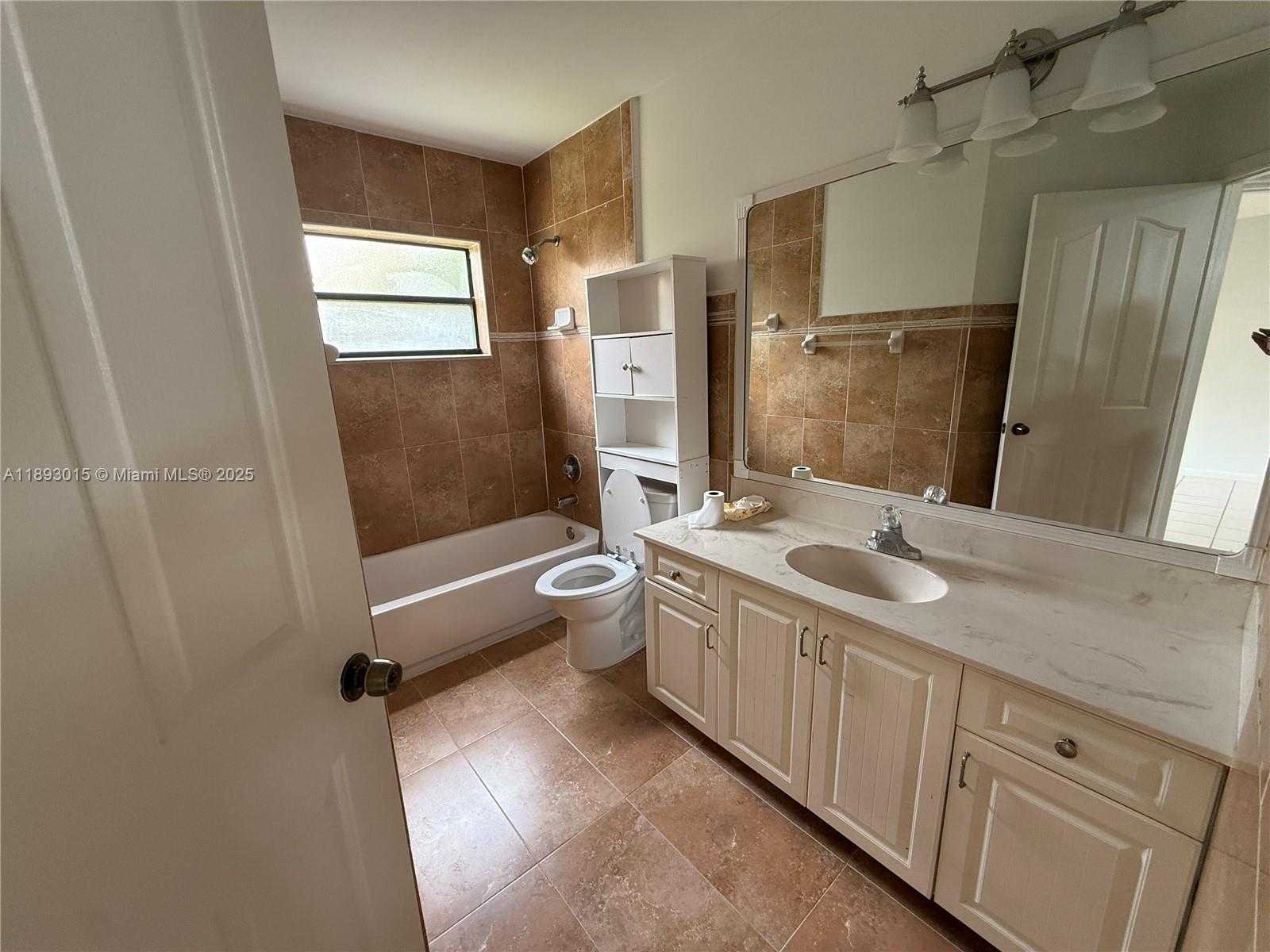 Small Image of 2456 NORTH WEST 97TH LN, Coral Springs Number 9