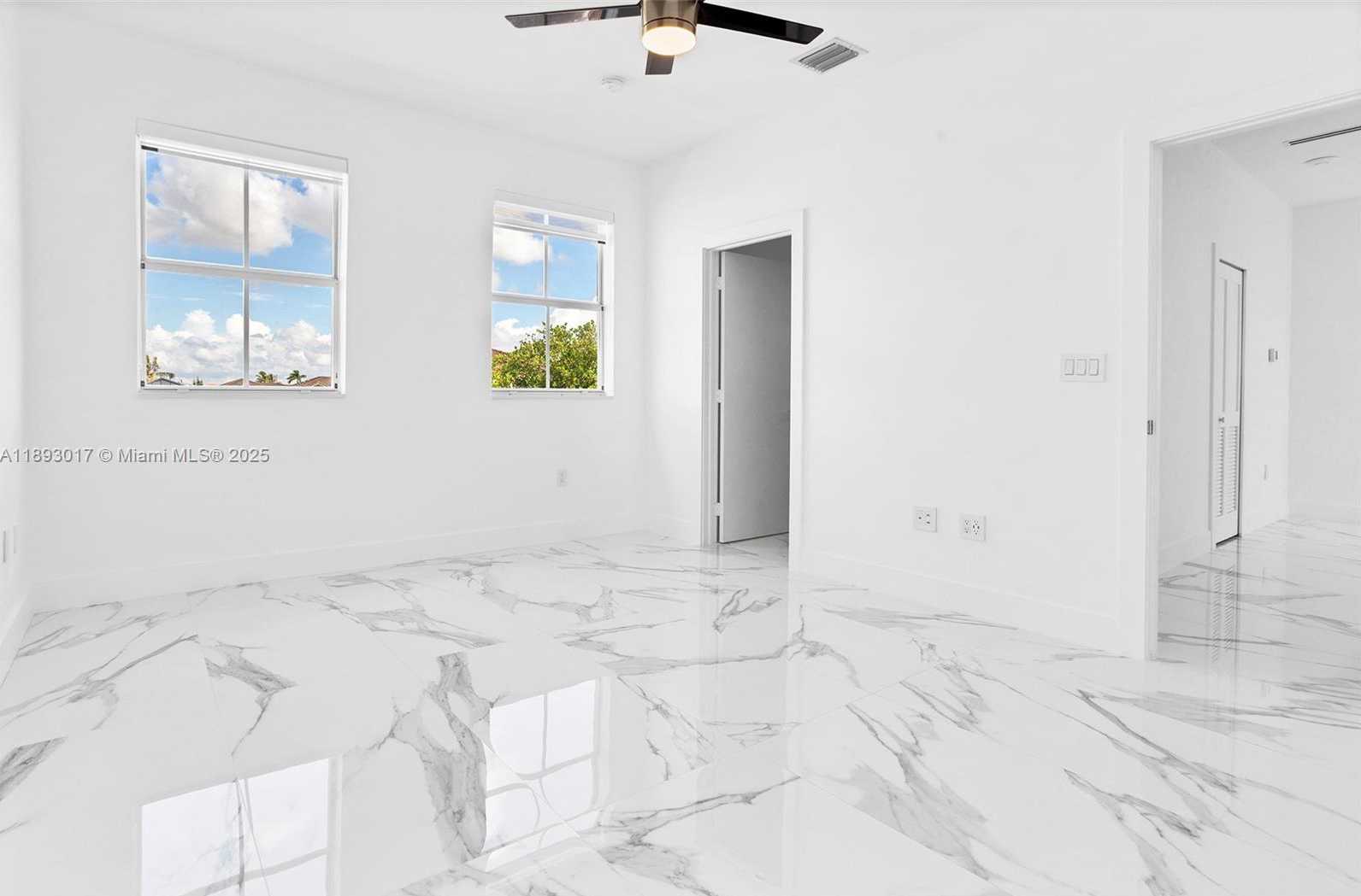 Small Image of 14532 SOUTH WEST 13TH TER, Miami Number 27