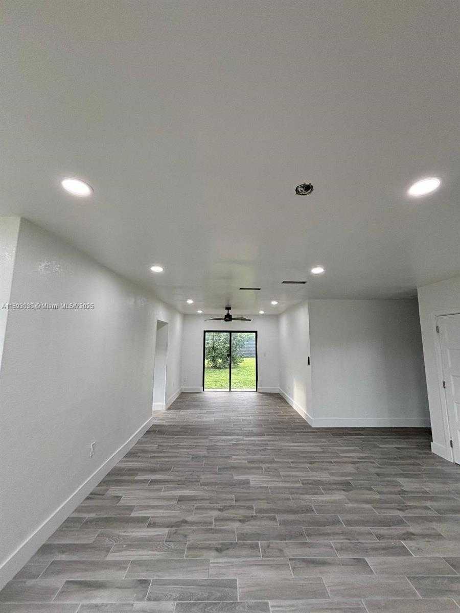 Small Image of 10815 SOUTH WEST 157TH TER, Miami Number 3