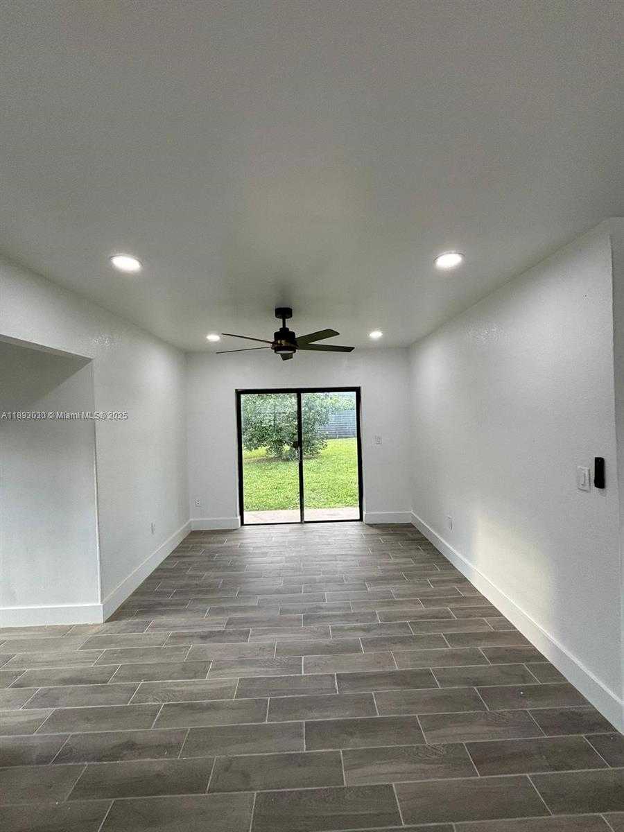 Small Image of 10815 SOUTH WEST 157TH TER, Miami Number 4