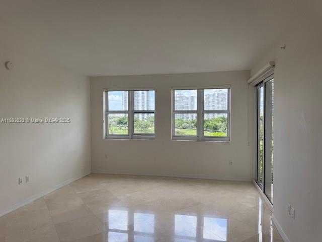 Small Image of 20000 EAST COUNTRY CLUB DR #614, Aventura Number 5