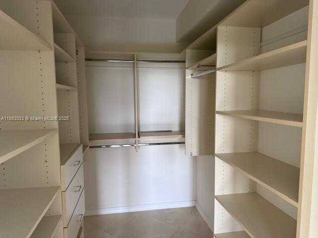 Small Image of 20000 EAST COUNTRY CLUB DR #614, Aventura Number 8