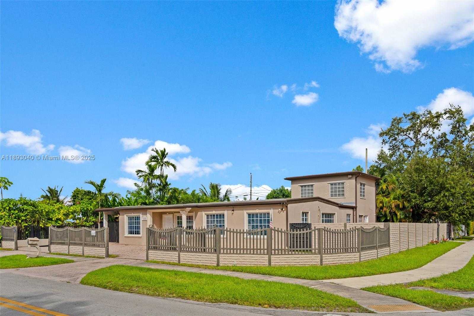 Small Image of 1145 SOUTH WEST 74TH CT, Miami Number 2