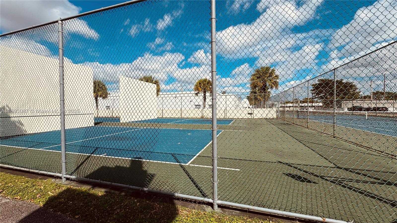 Small Image of 7226 SOUTH WEST 94TH PL #F7, Miami Number 19