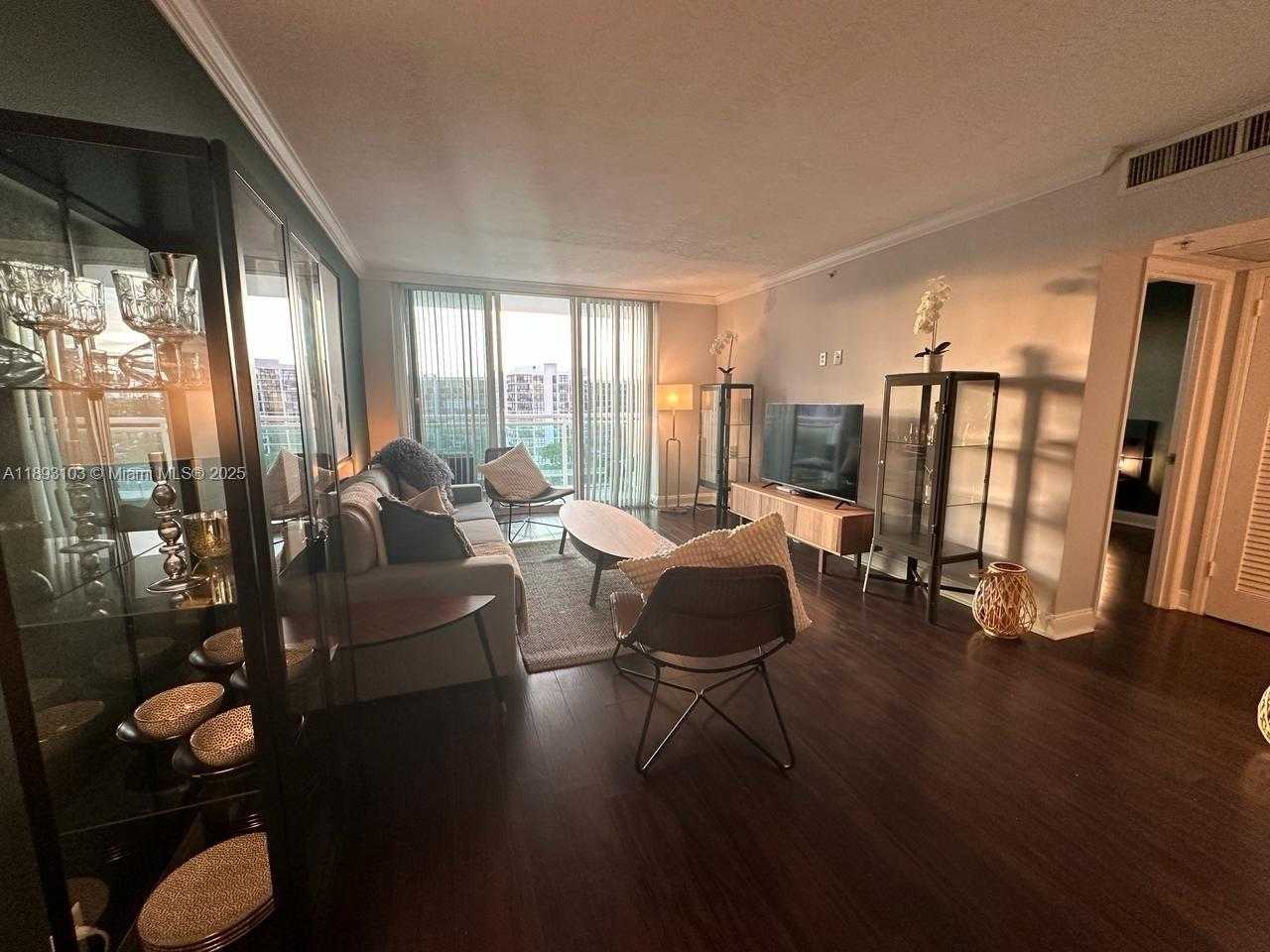 Small Image of 3000 SOUTH OCEAN DR #612, Hollywood Number 13