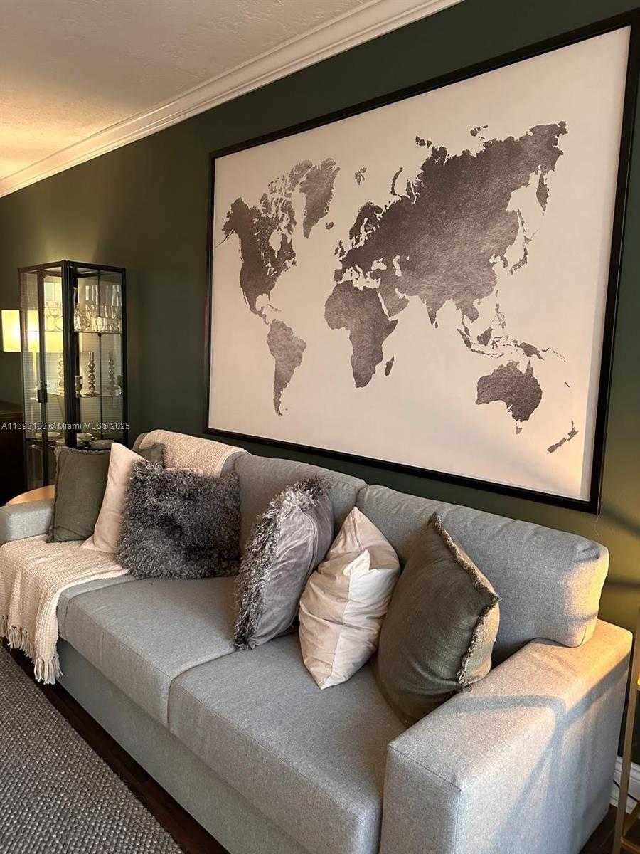 Small Image of 3000 SOUTH OCEAN DR #612, Hollywood Number 14