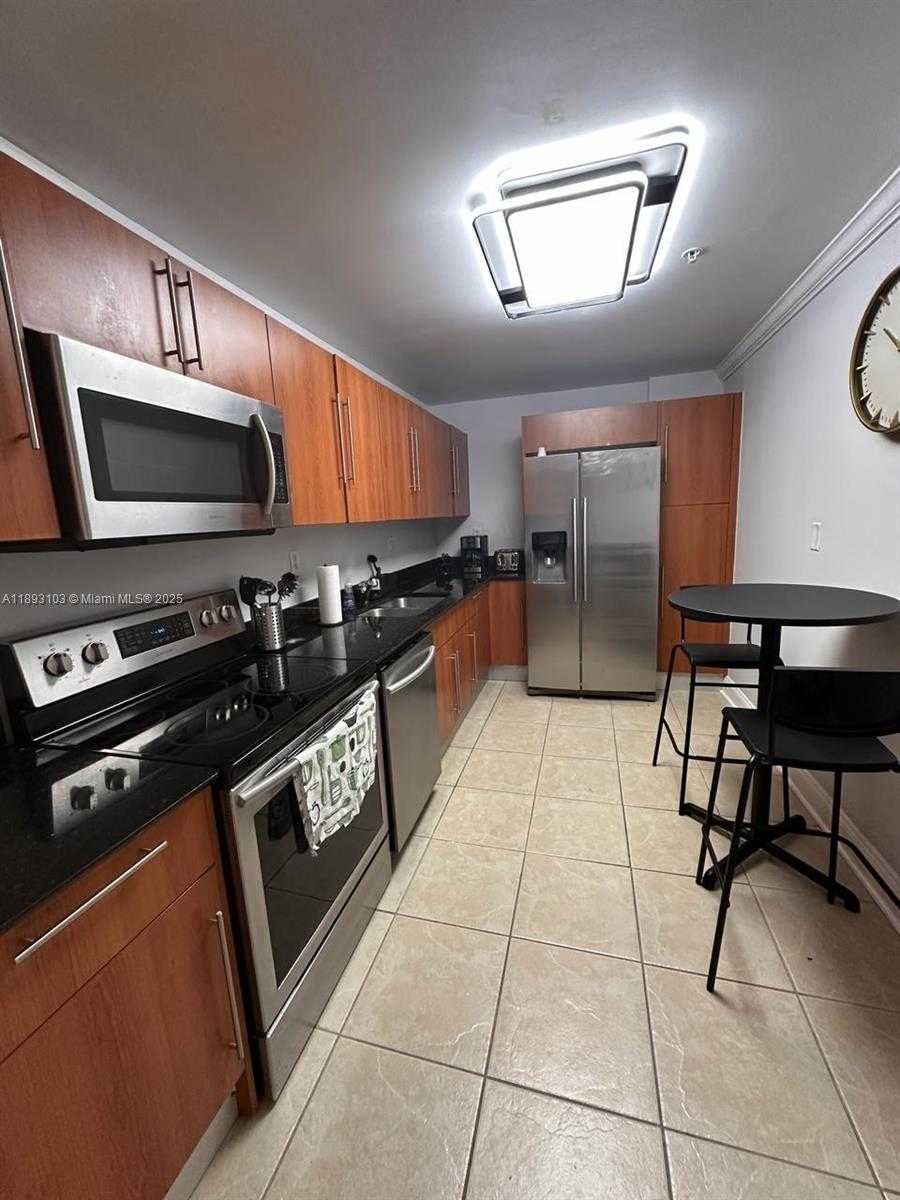 Small Image of 3000 SOUTH OCEAN DR #612, Hollywood Number 7