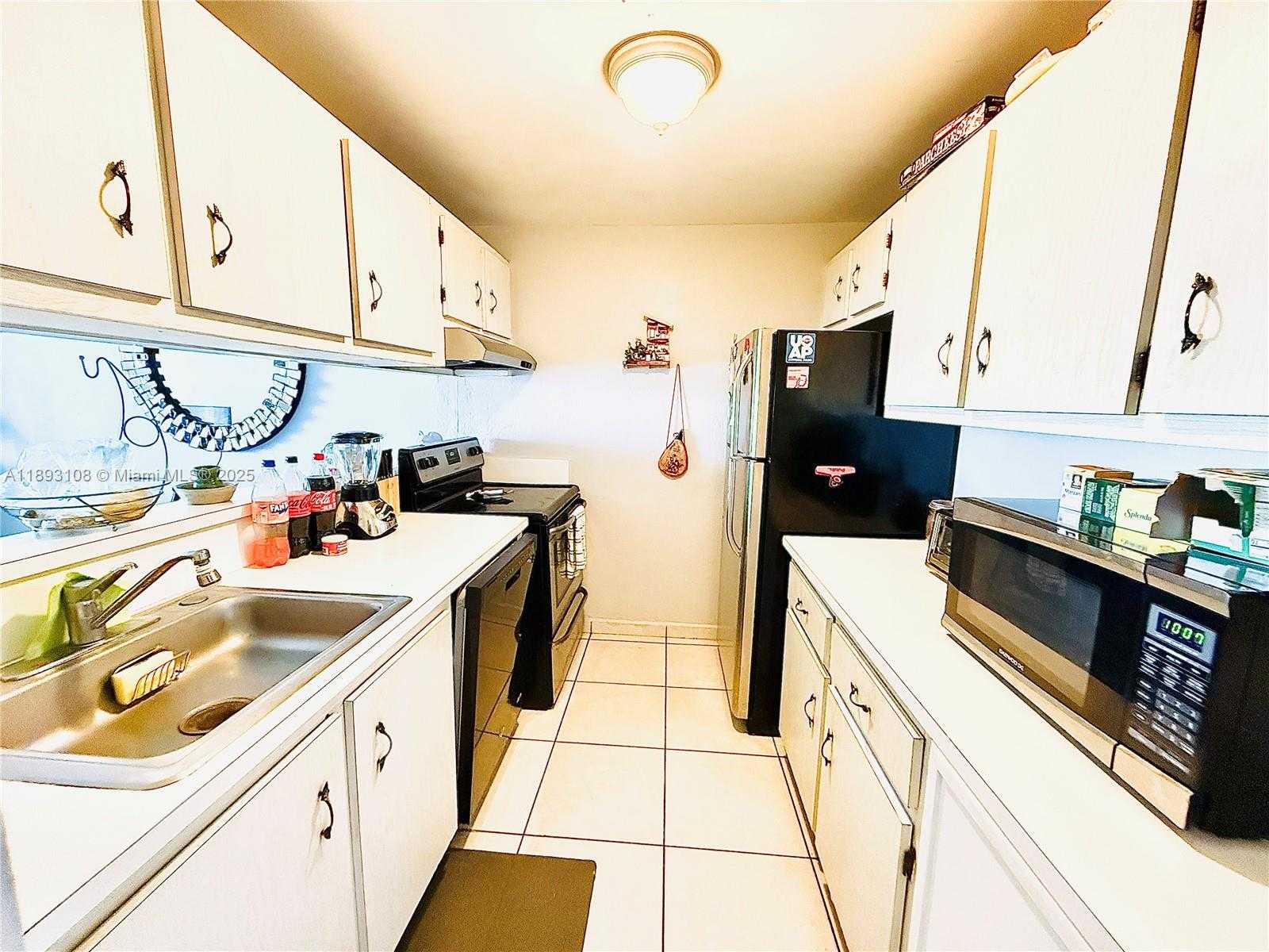 Small Image of 10700 SOUTH WEST 108TH AVE #C302, Miami Number 3