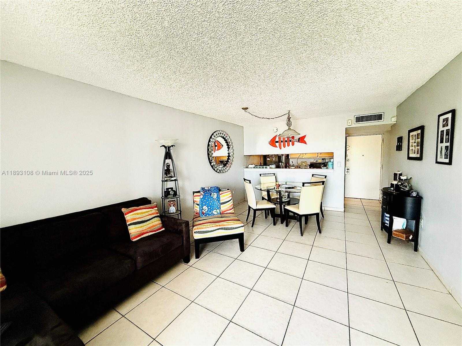 Small Image of 10700 SOUTH WEST 108TH AVE #C302, Miami Number 4