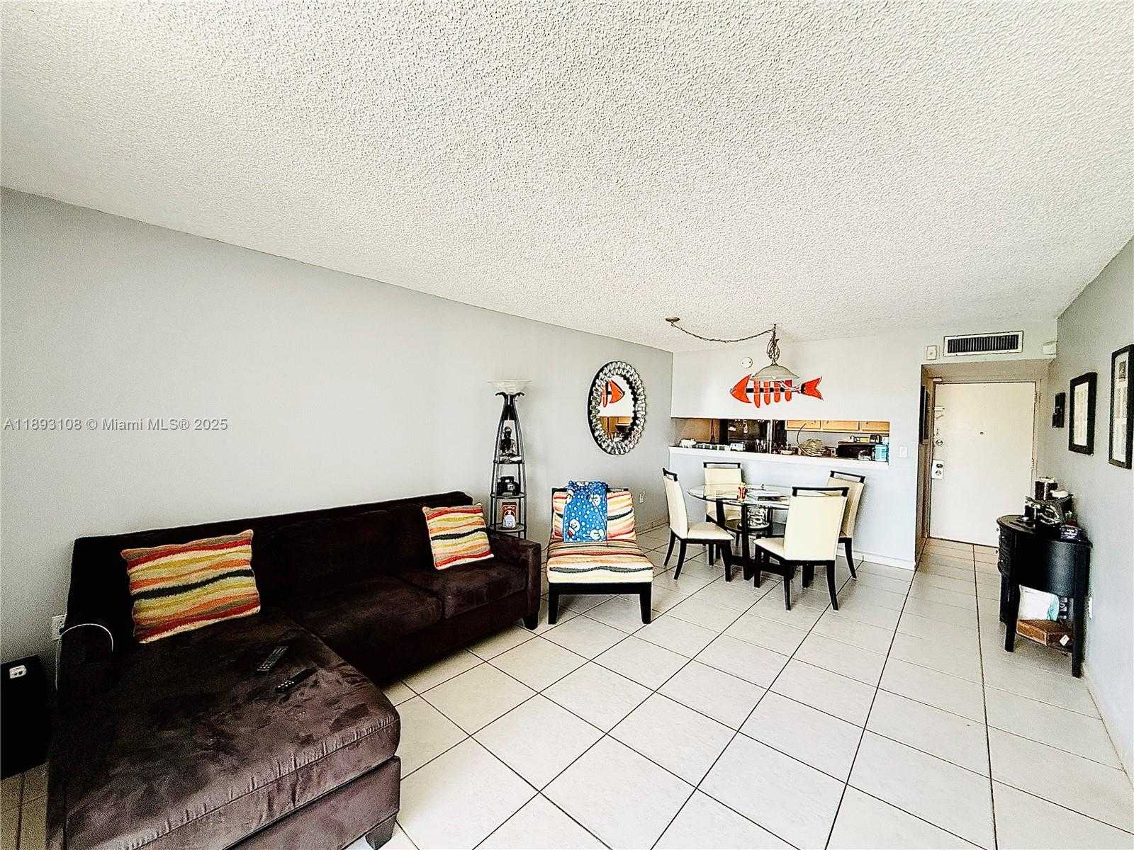 Small Image of 10700 SOUTH WEST 108TH AVE #C302, Miami Number 5