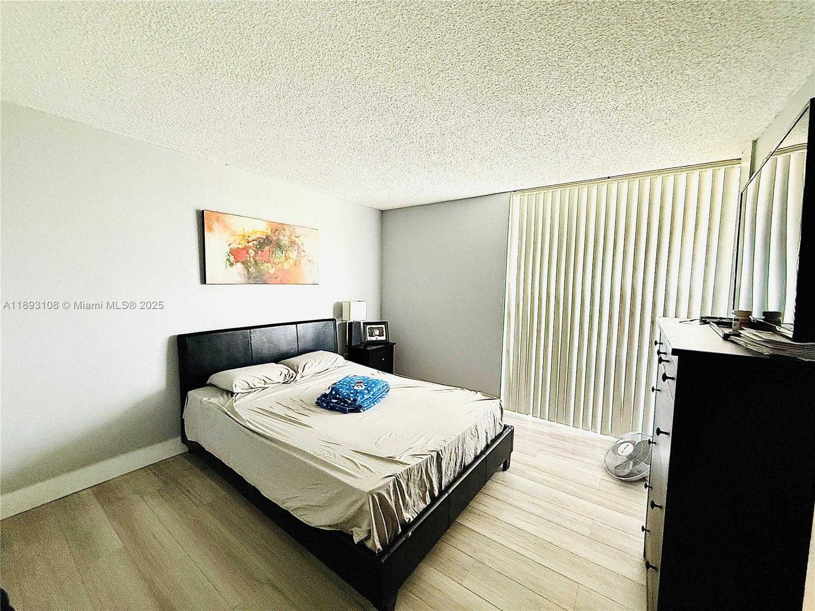 Small Image of 10700 SOUTH WEST 108TH AVE #C302, Miami Number 6
