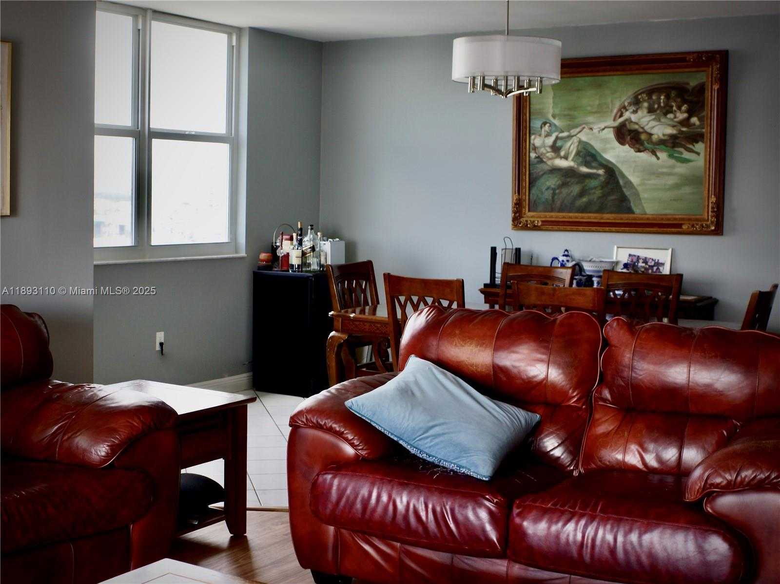 Small Image of 300 BAYVIEW DR #1206, Sunny Isles Beach Number 30