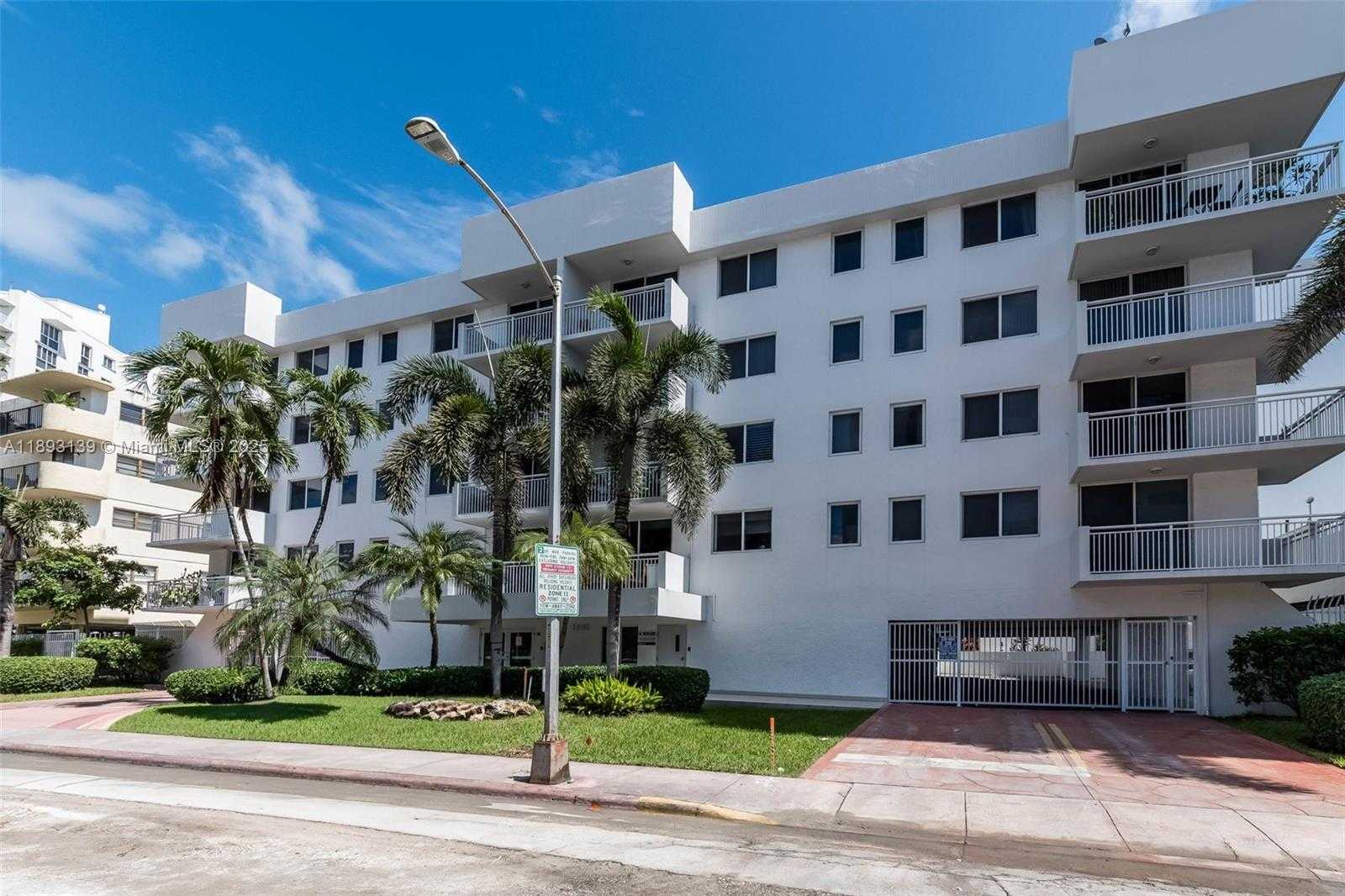 Small Image of 1665 BAY RD #522, Miami Beach Number 23