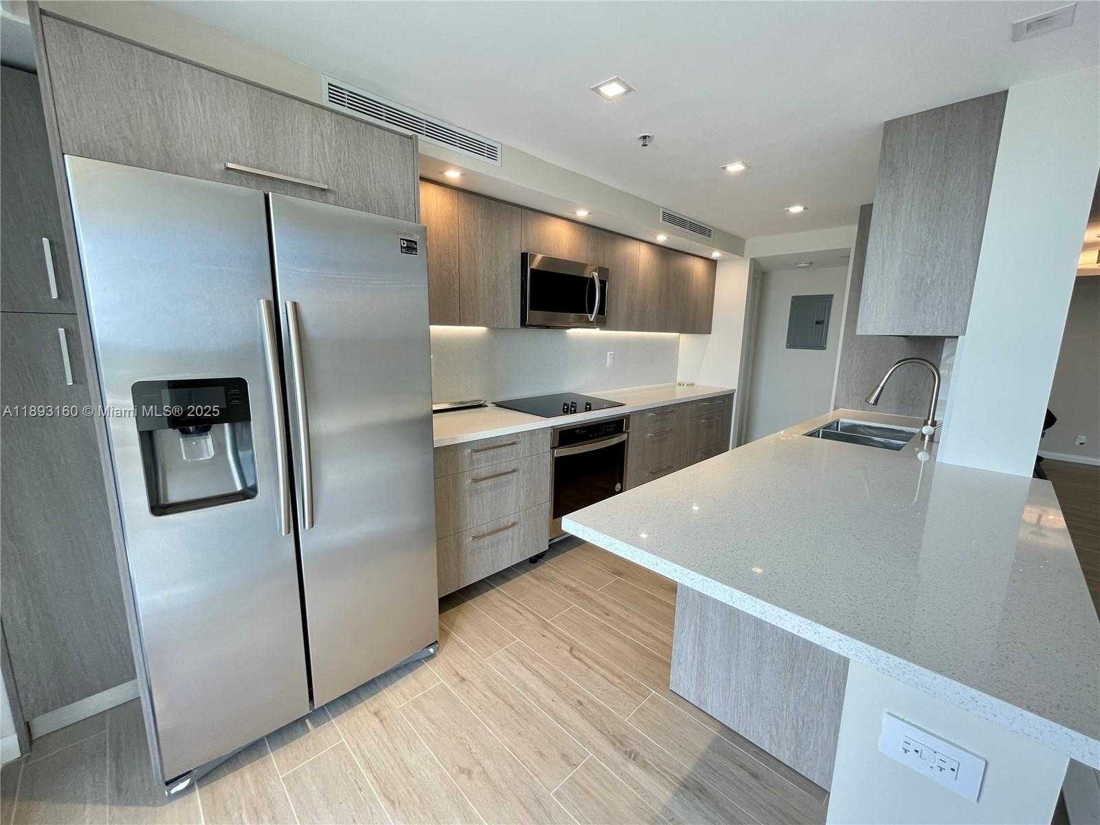 Small Image of 290 174TH ST #2108, Sunny Isles Beach Number 2