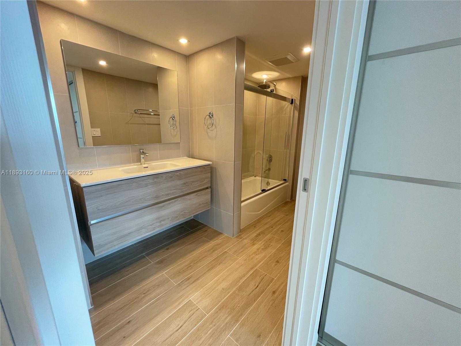 Small Image of 290 174TH ST #2108, Sunny Isles Beach Number 22