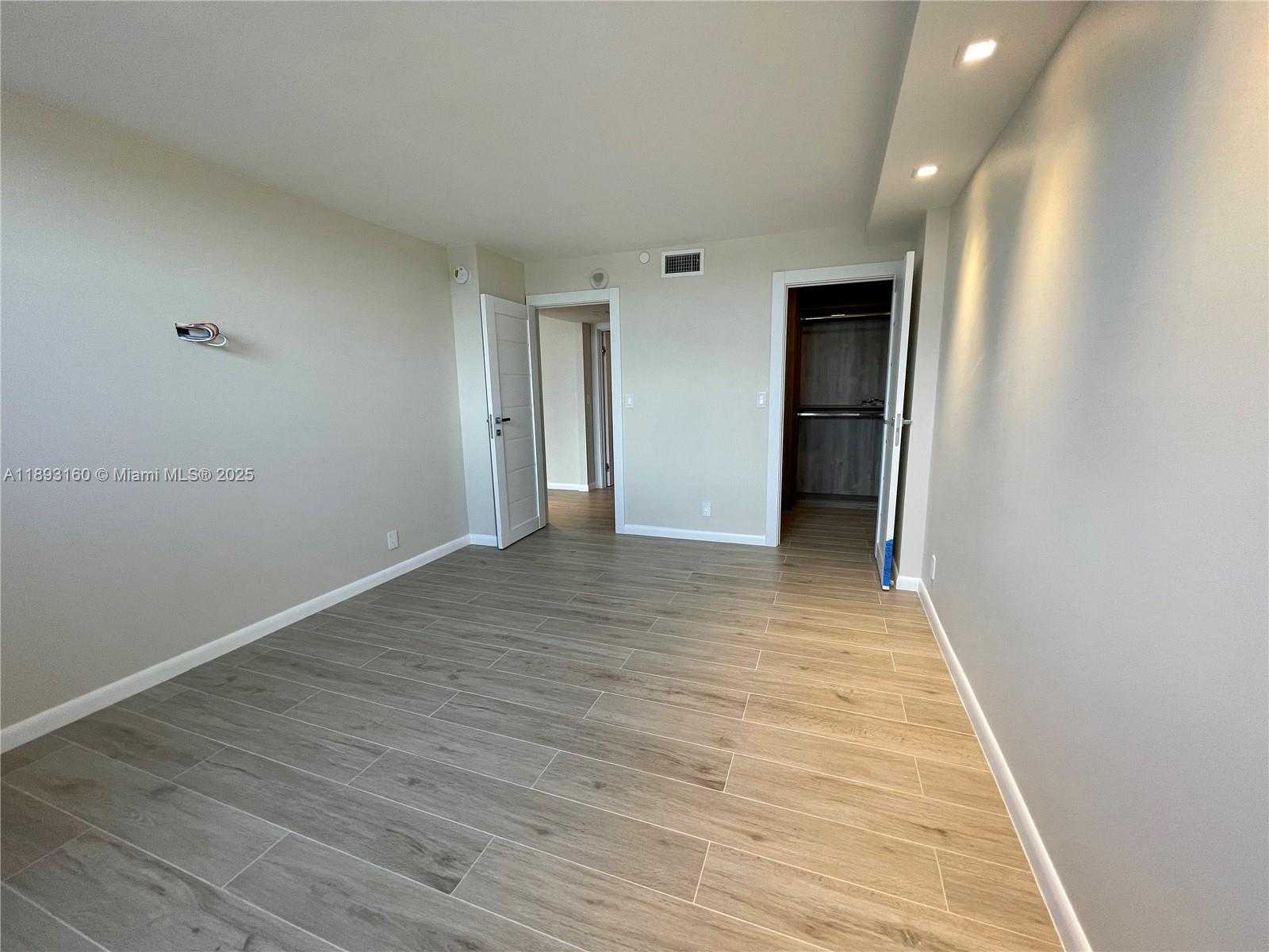 Small Image of 290 174TH ST #2108, Sunny Isles Beach Number 26