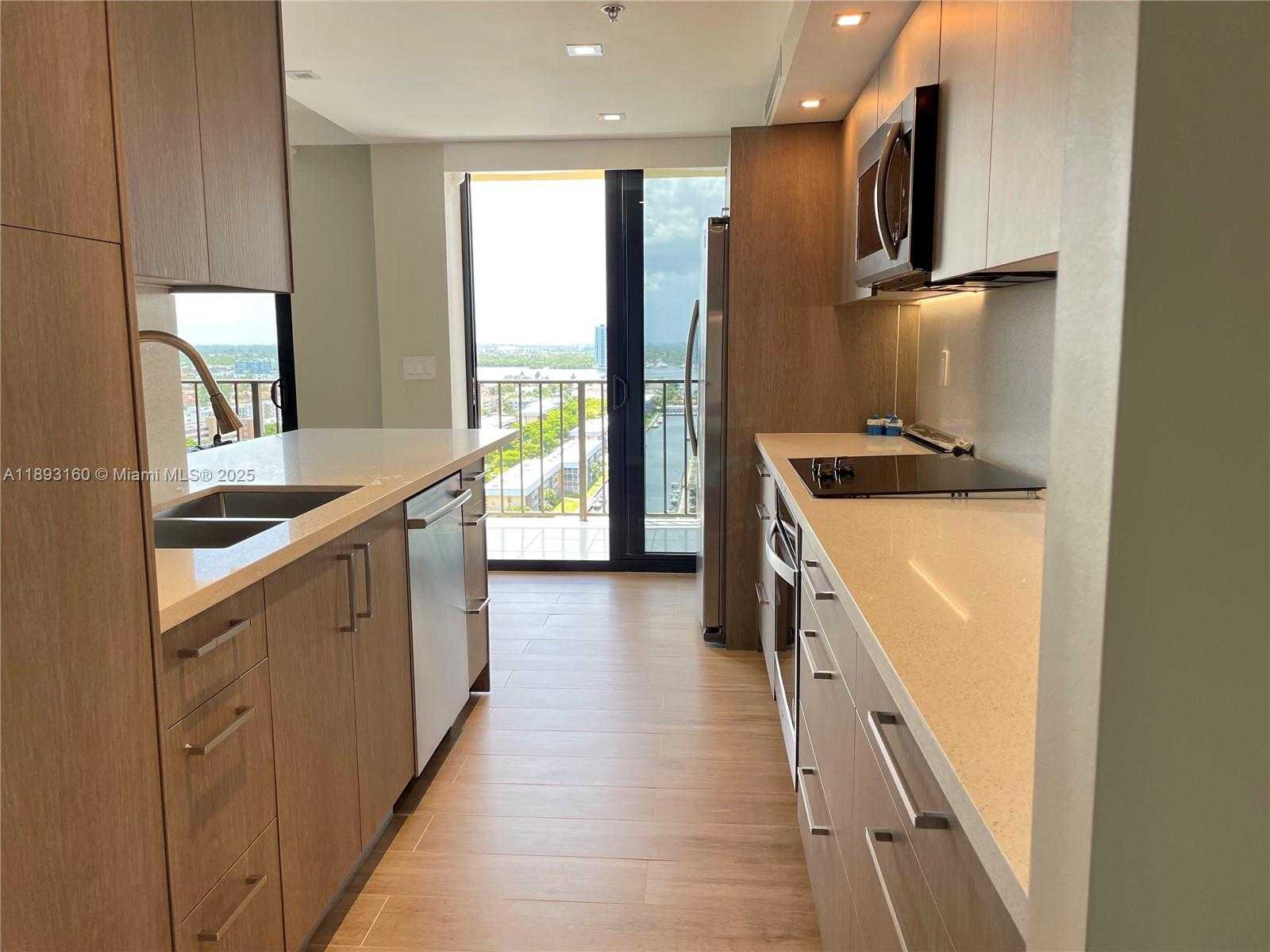 Small Image of 290 174TH ST #2108, Sunny Isles Beach Number 3