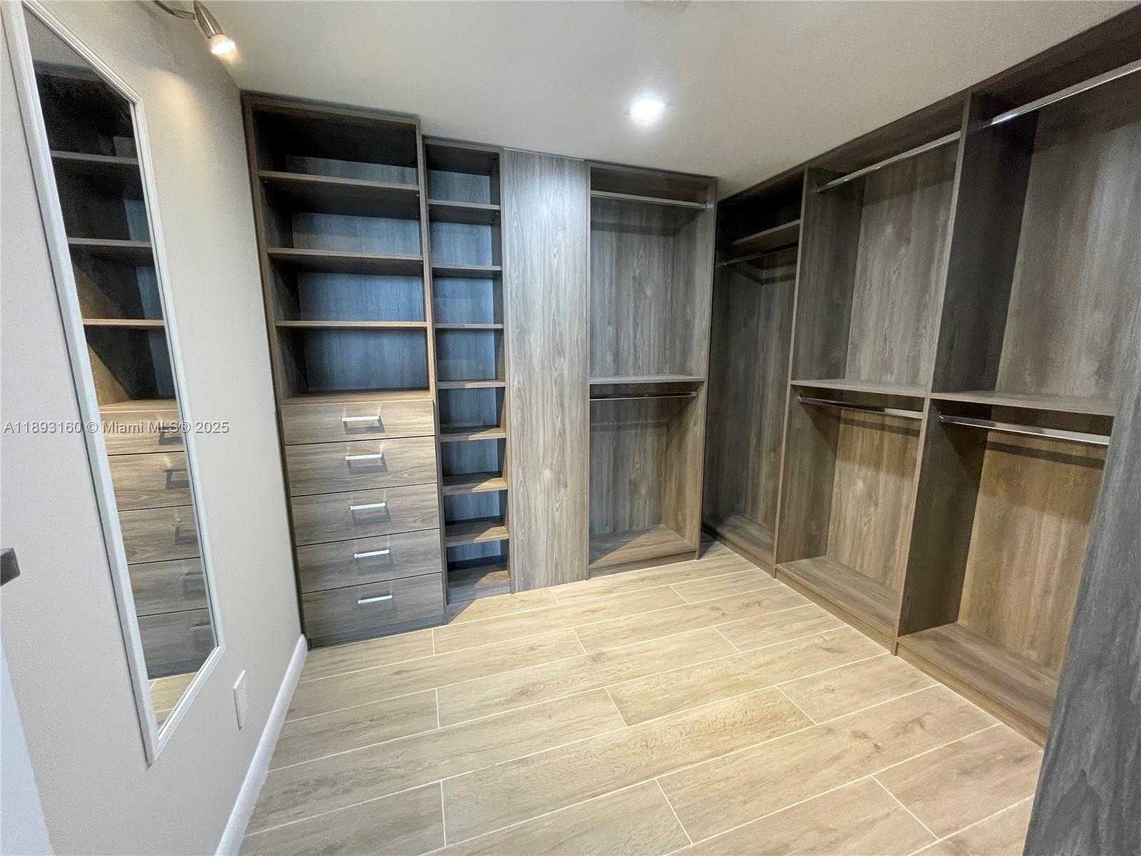 Small Image of 290 174TH ST #2108, Sunny Isles Beach Number 8