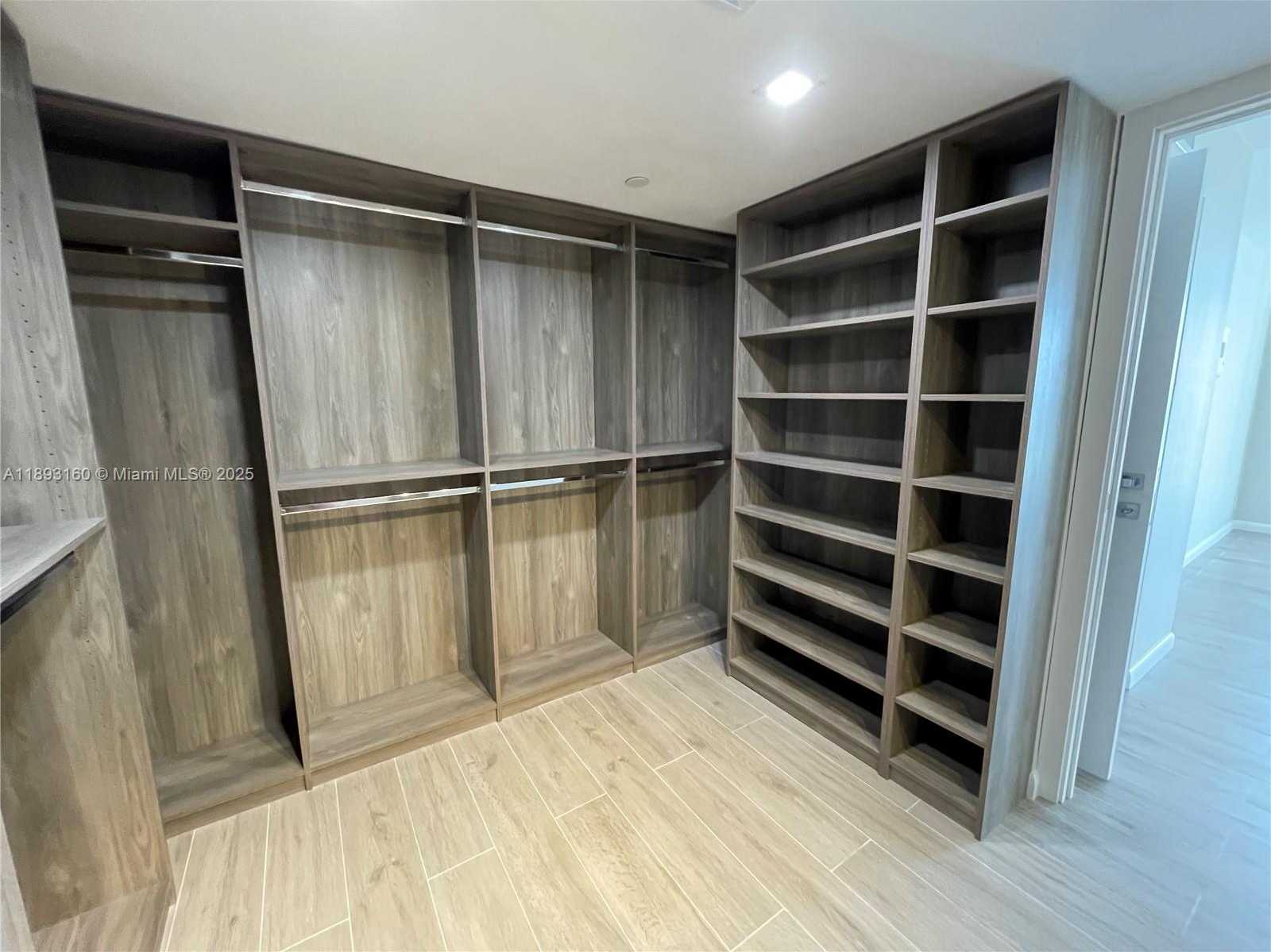 Small Image of 290 174TH ST #2108, Sunny Isles Beach Number 9