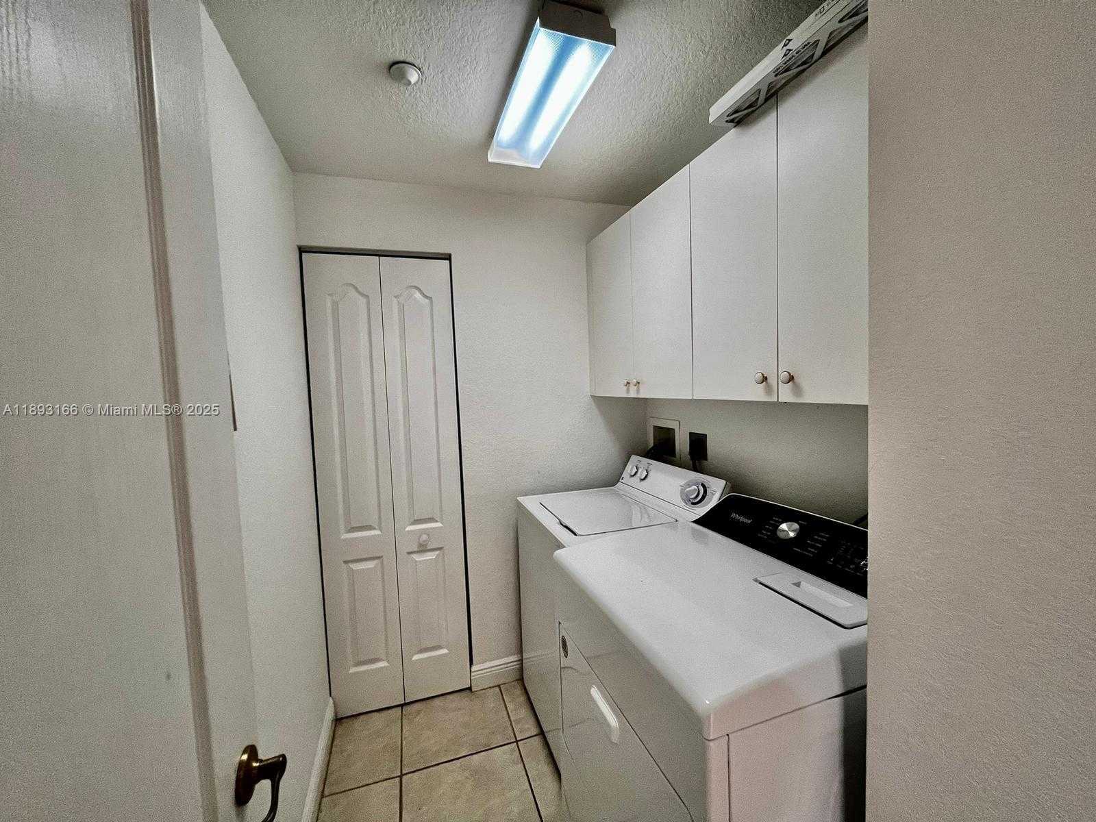 Small Image of 10700 NORTH WEST 66TH ST #411, Doral Number 12