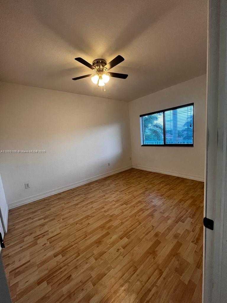 Small Image of 10700 NORTH WEST 66TH ST #411, Doral Number 5