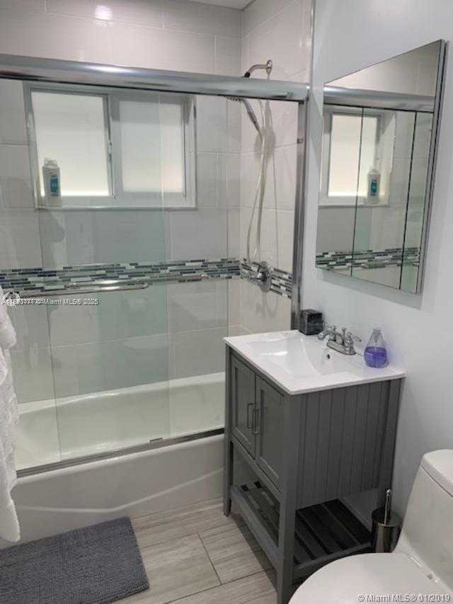 Small Image of 7921 ABBOTT AVE #5, Miami Beach Number 11