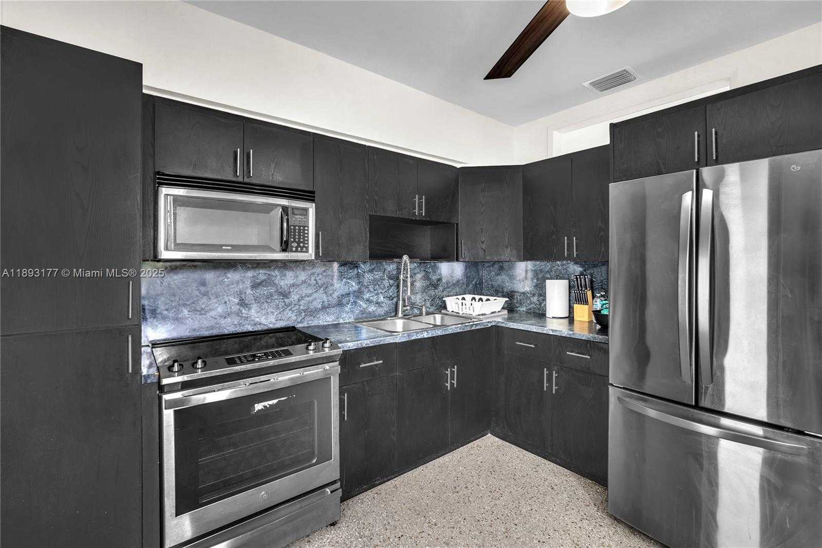 Small Image of 1381 NORTH EAST 152ND ST, North Miami Beach Number 10