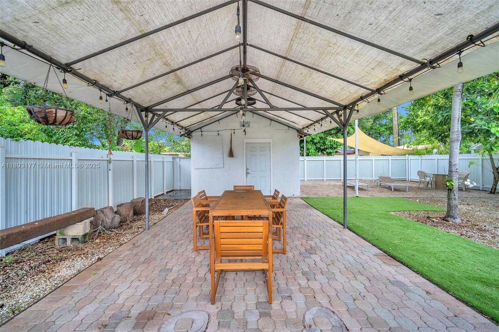 Small Image of 1381 NORTH EAST 152ND ST, North Miami Beach Number 20