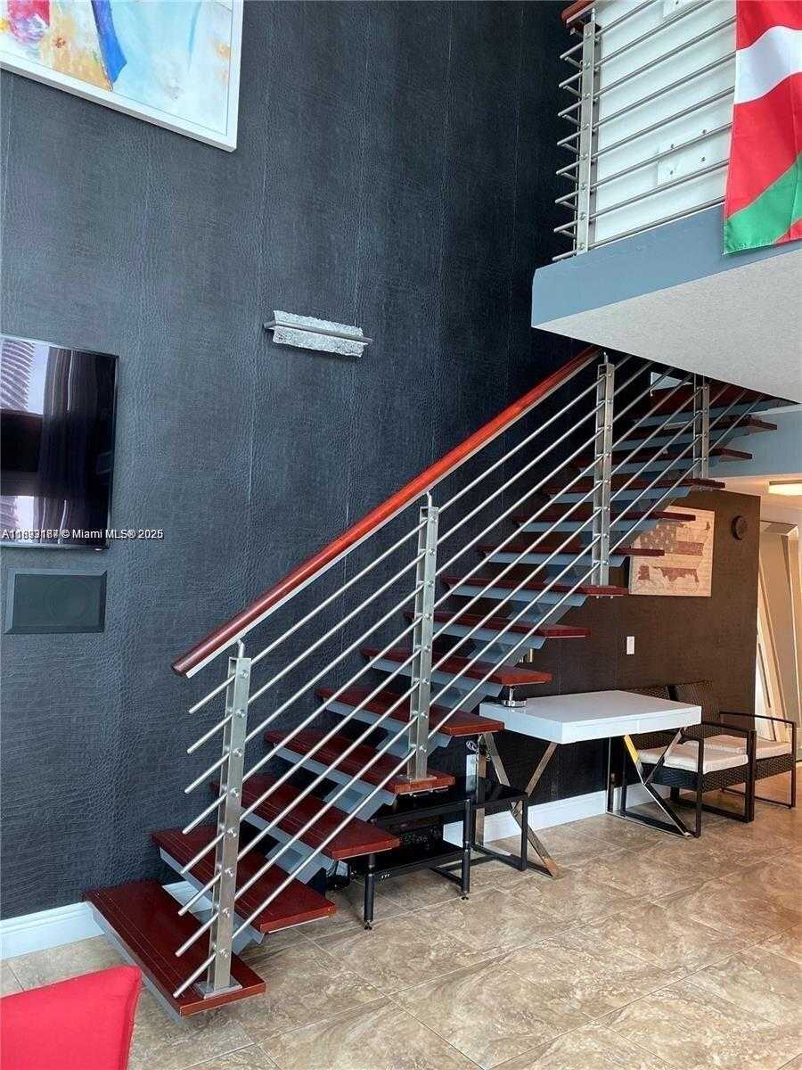 Small Image of 41 SOUTH EAST 5TH ST #717, Miami Number 7