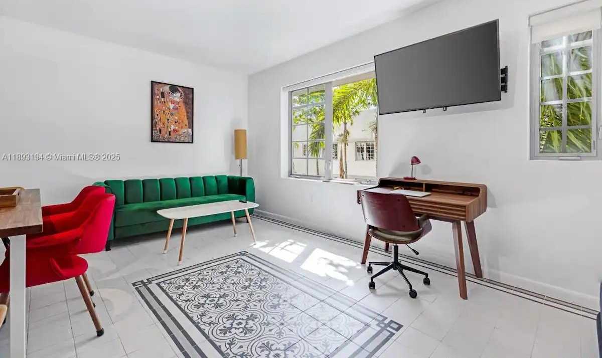 Small Image of 435 21ST ST #311, Miami Beach Number 7