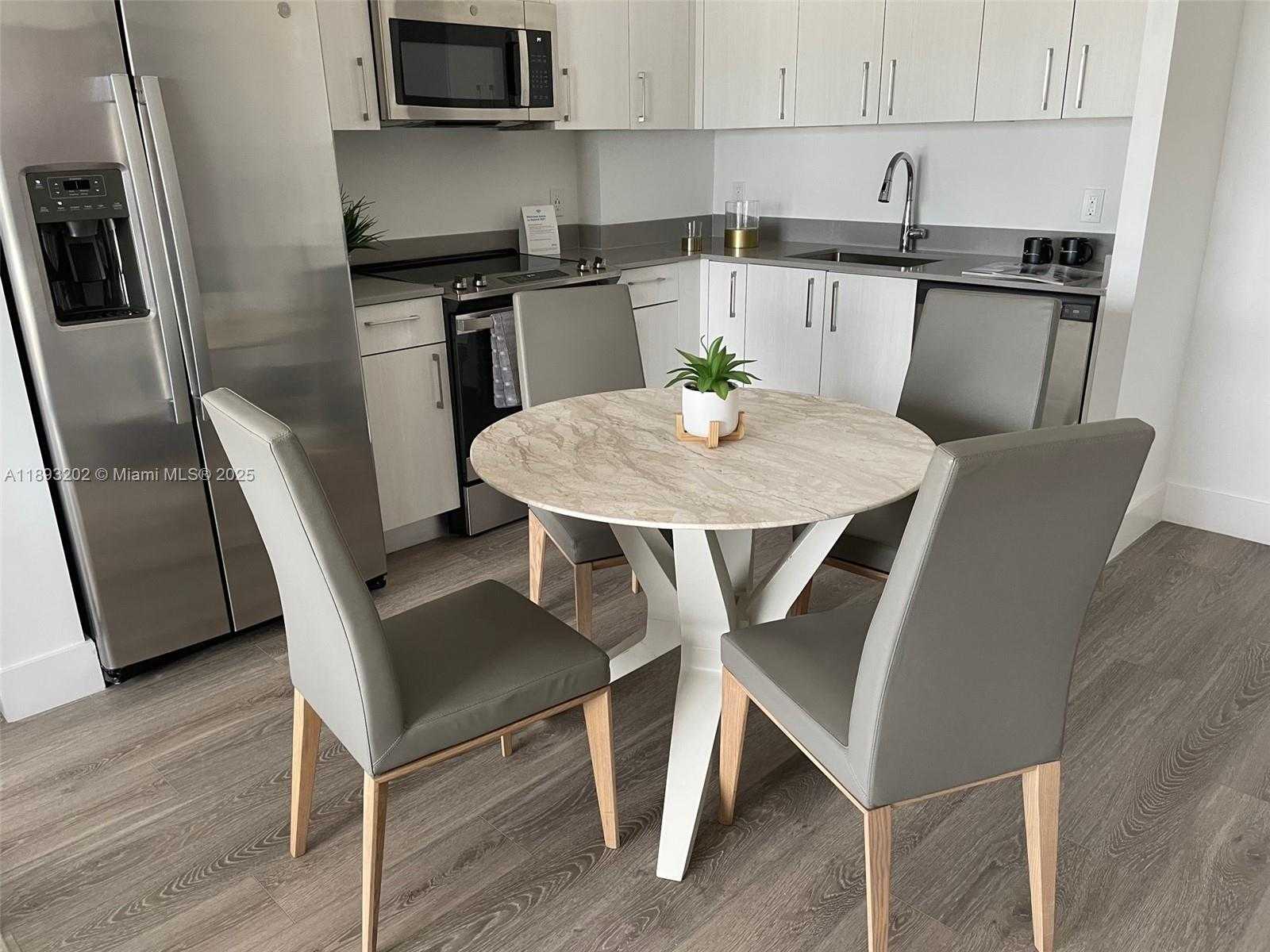 Small Image of 540 BRICKELL KEY DR #522, Miami Number 10