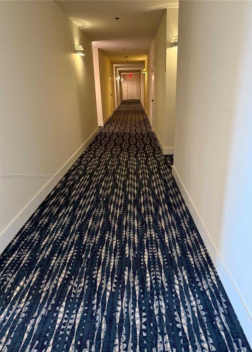 Small Image of 540 BRICKELL KEY DR #522, Miami Number 21